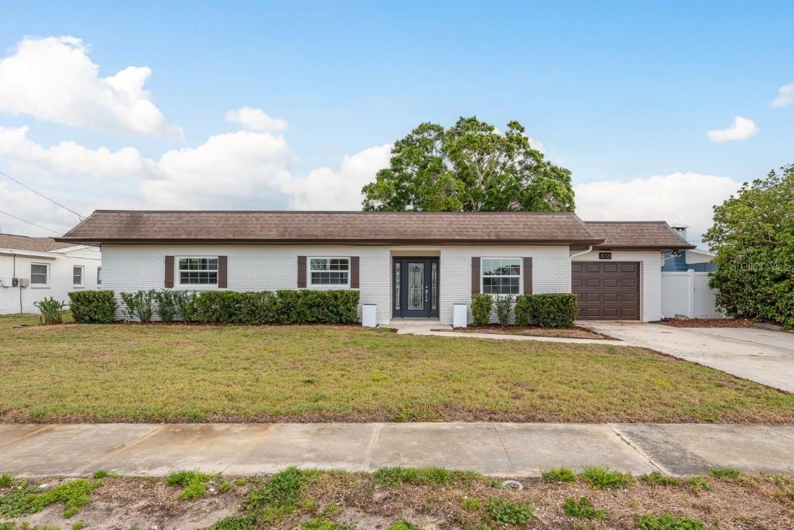 8721 Bay Crest Ln., Tampa, FL 33615