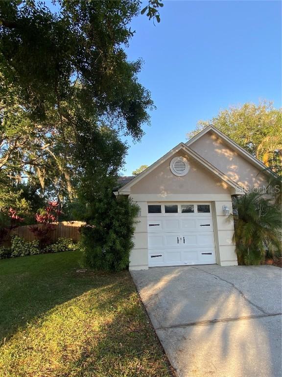 4504 Cabbage Palm Dr., Valrico, FL 33596