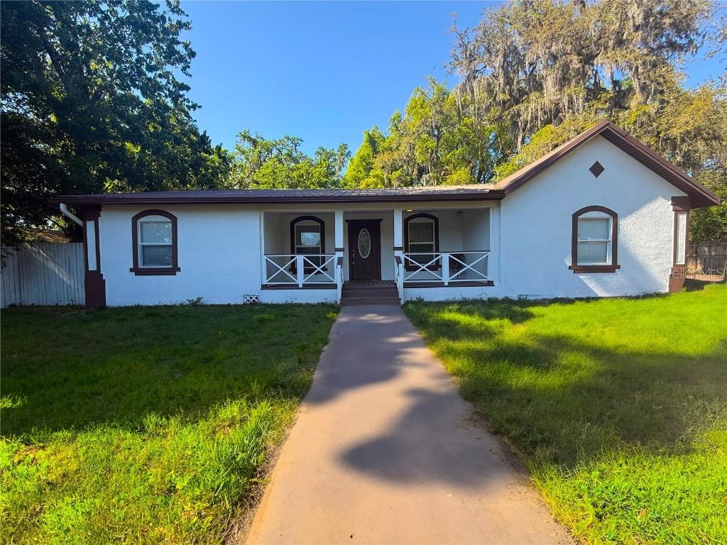 40709 Melrose Ave., Zephyrhills, FL 33540