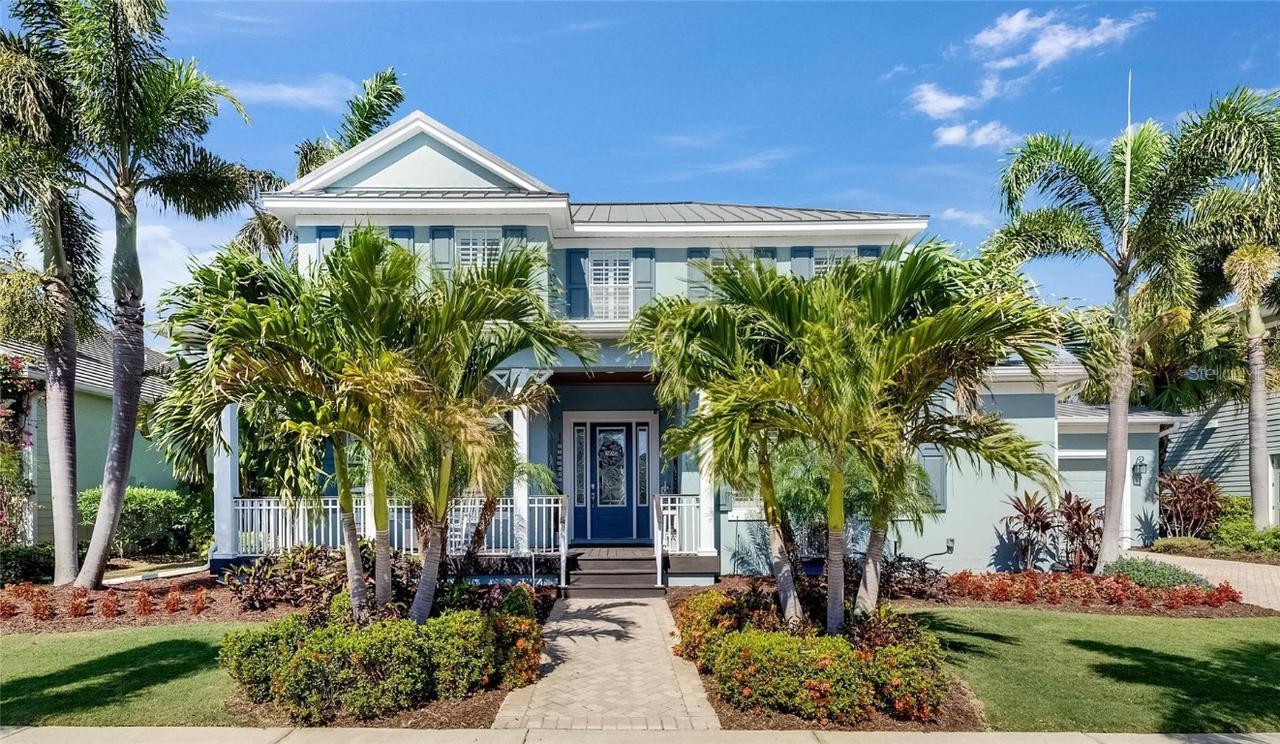 718 Manns Harbor Dr., Apollo Beach, FL 33572
