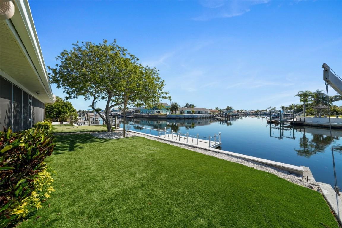 4968 Southshore Dr., New Port Richey, FL 34652