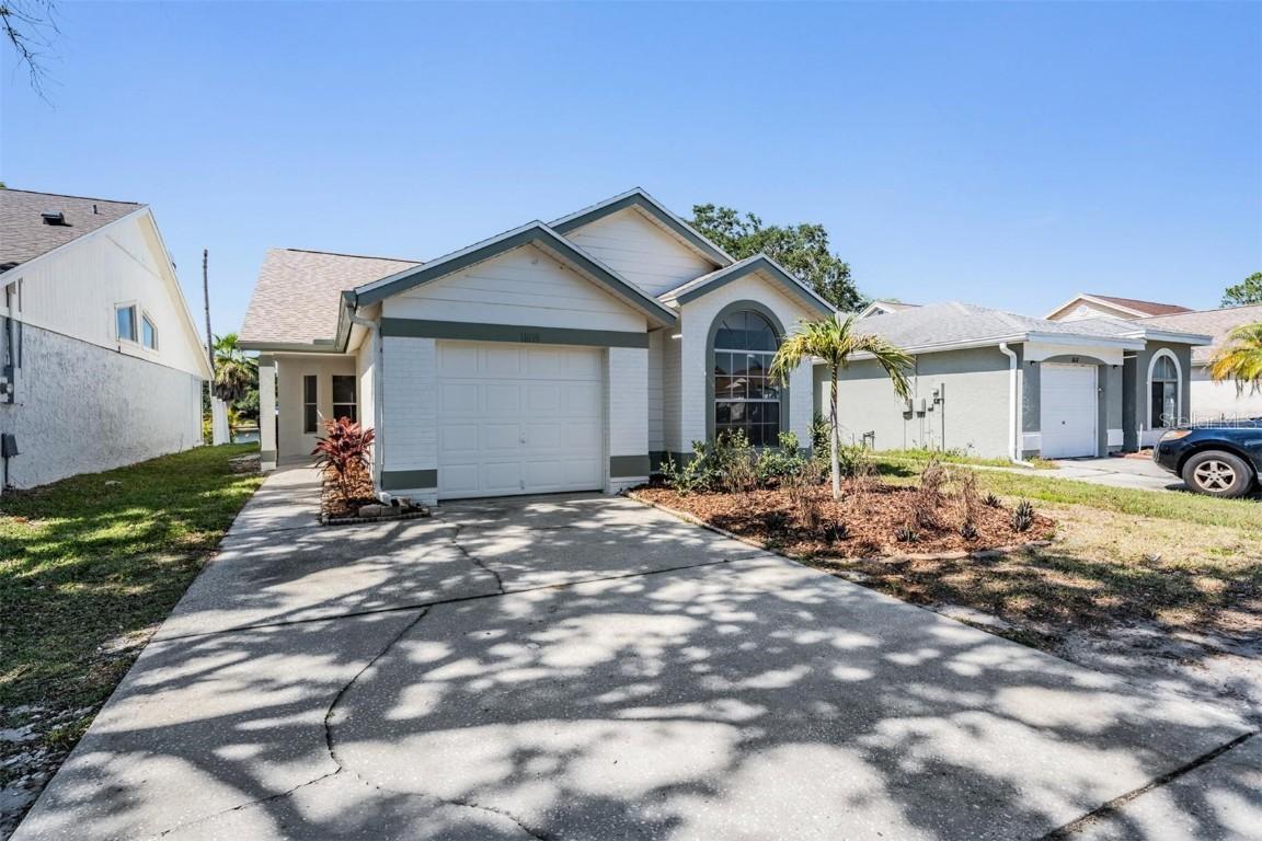 11639 Sunshine Pond Rd., Tampa, FL 33635