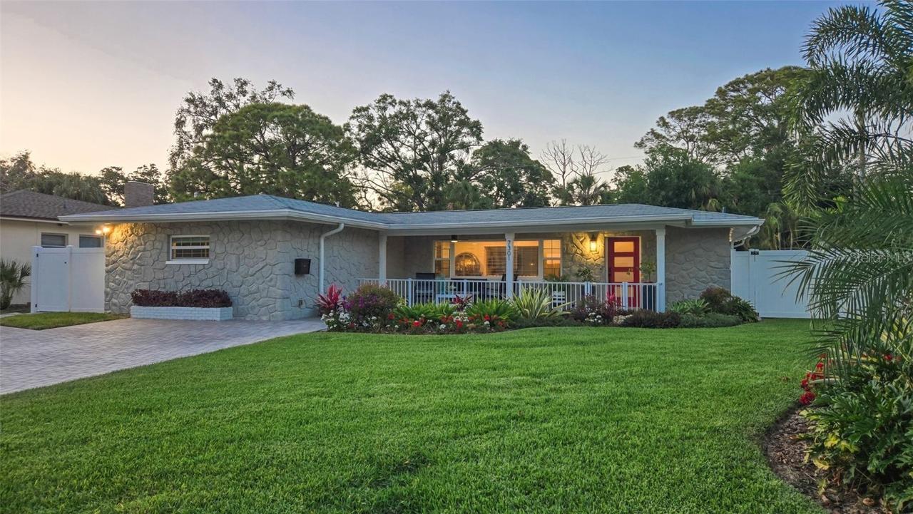 7301 2nd Ave., St Petersburg, FL 33707