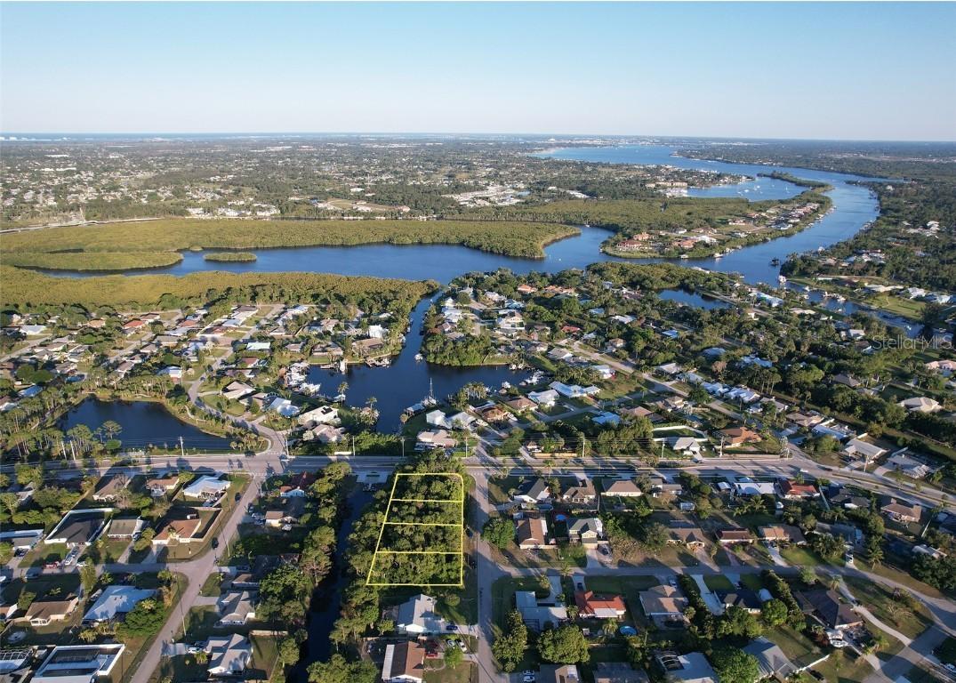 681 SE Delancey Ln., Port St Lucie, FL 34984