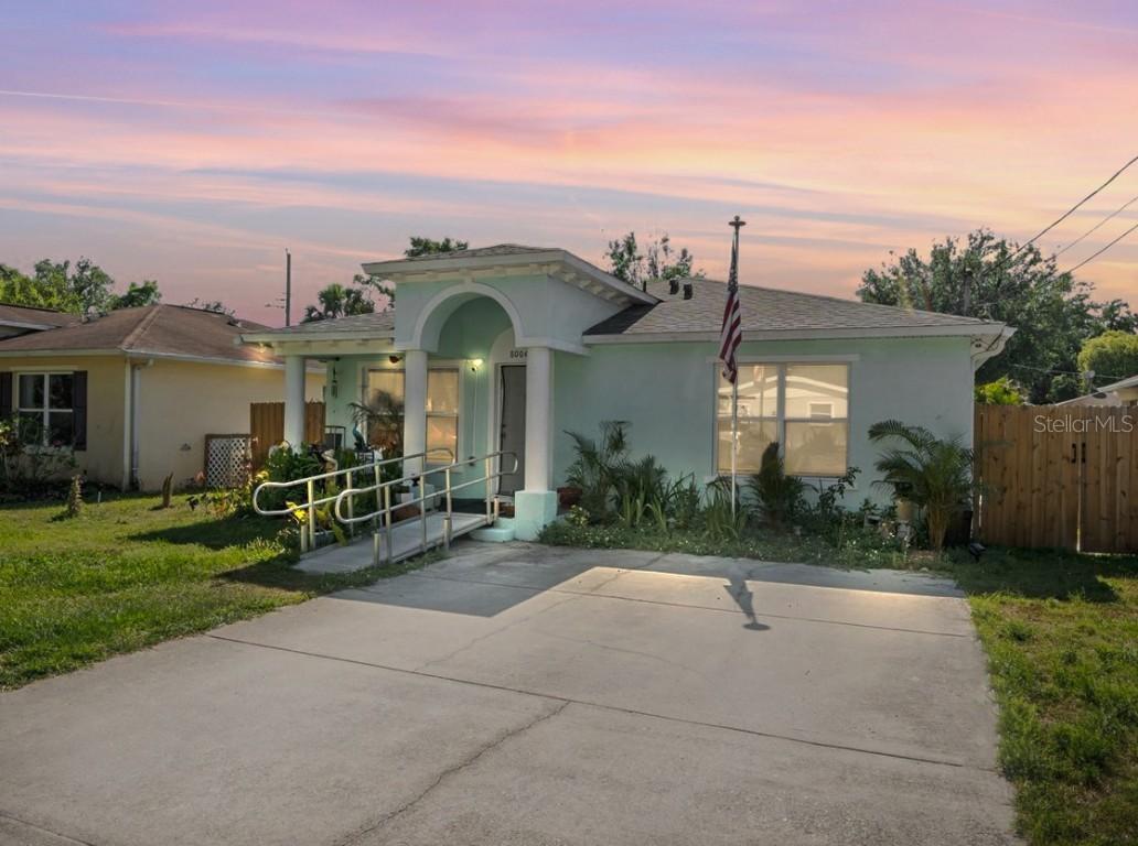 8004 N Brooks St., Tampa, FL 33604
