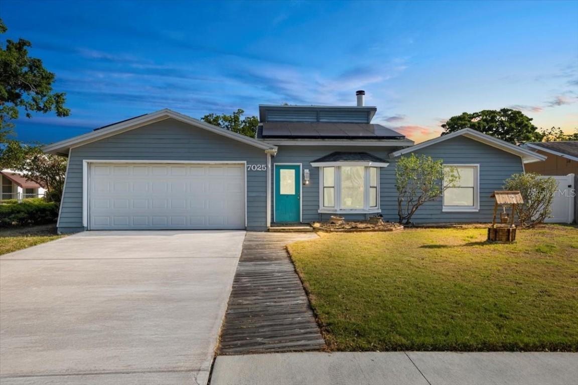 7025 Orkney Ave., St Petersburg, FL 33709