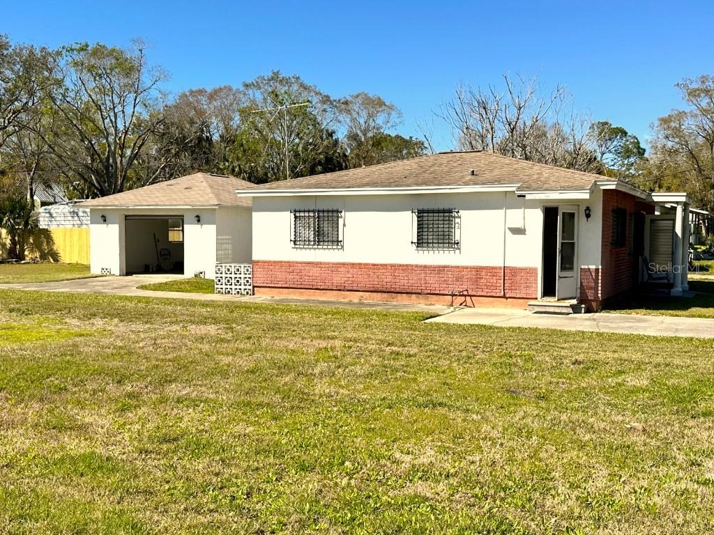 318 Banana St., Tarpon Springs, FL 34689