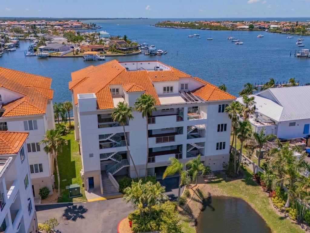 1042 Bellasol Way #202, Apollo Beach, FL 33572