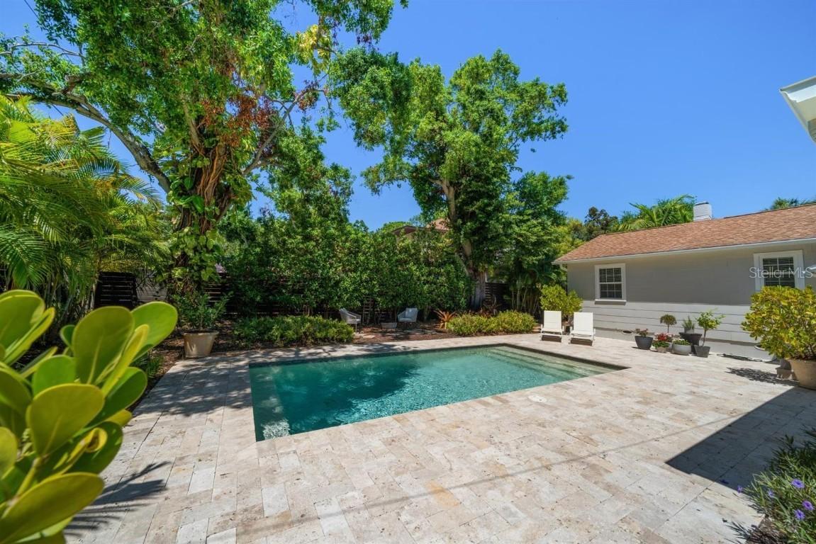 246 20th Ave., St Petersburg, FL 33704