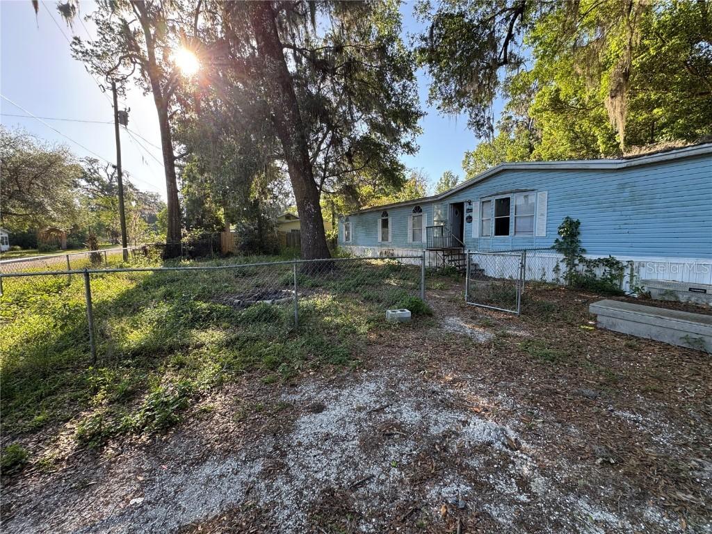 28492 Sentinel St., Nobleton, FL 34661