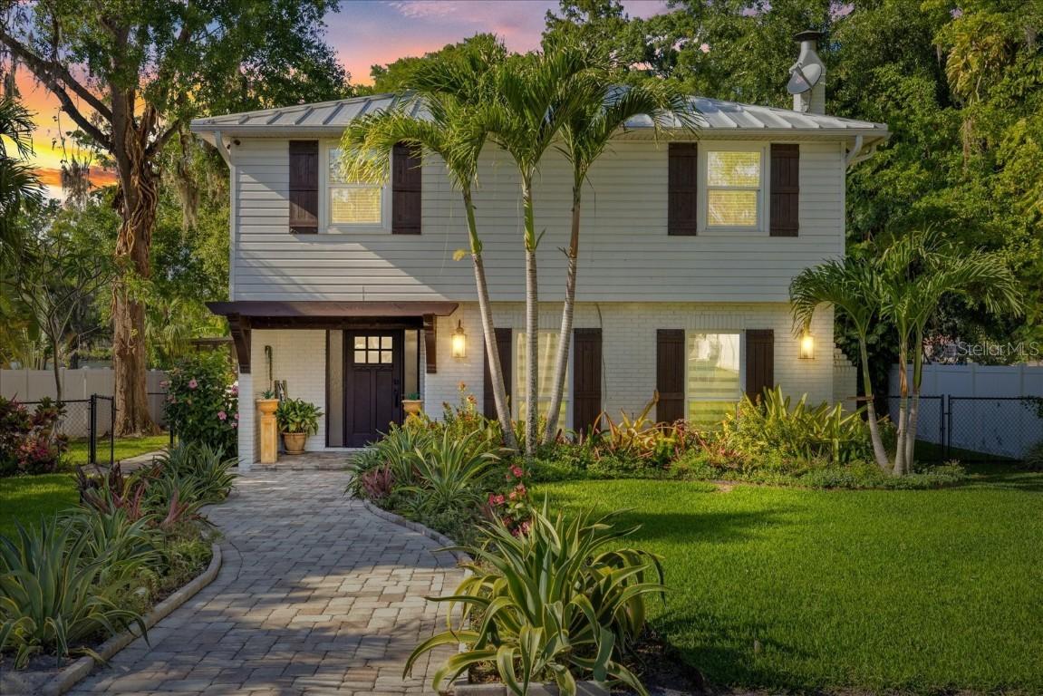 8020 Sharon Dr., Tampa, FL 33617
