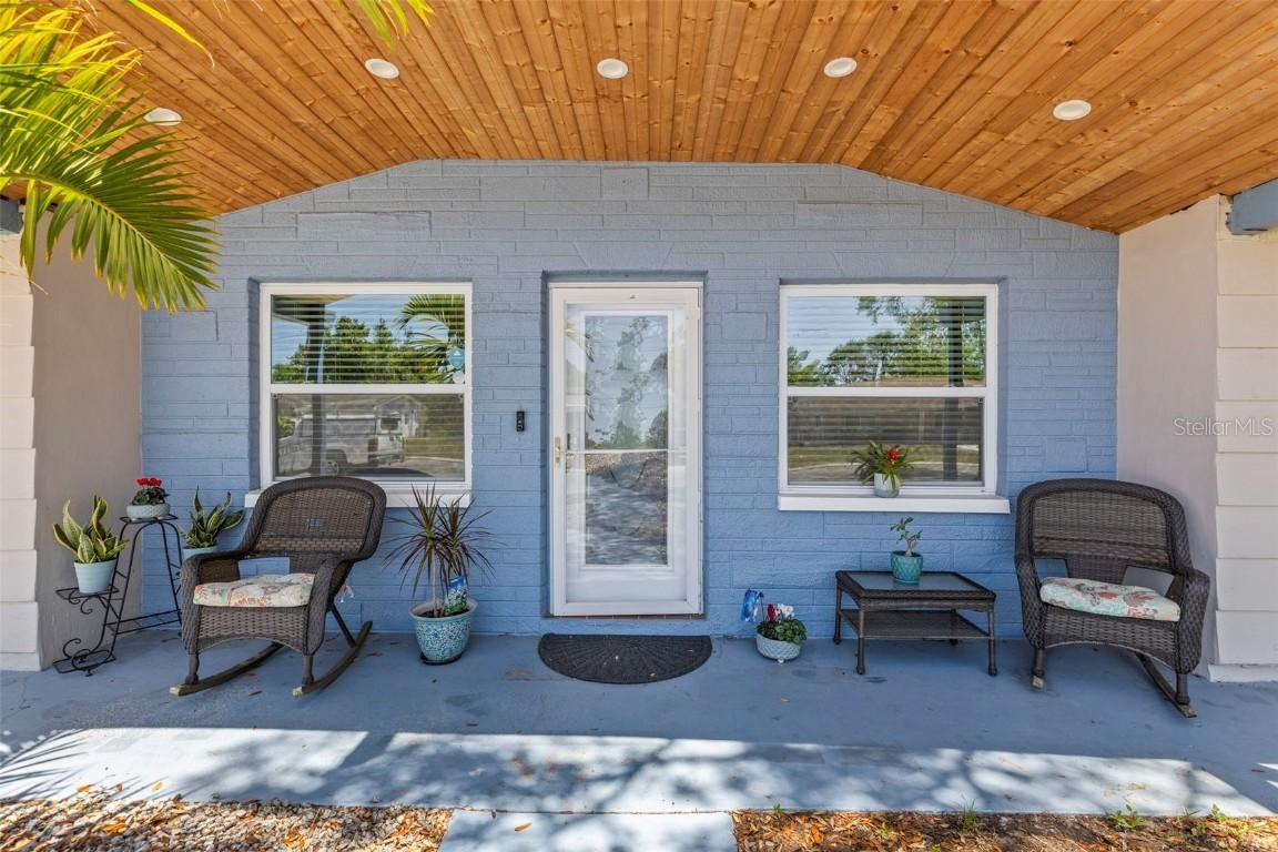 1344 Dartmouth Dr., Holiday, FL 34691