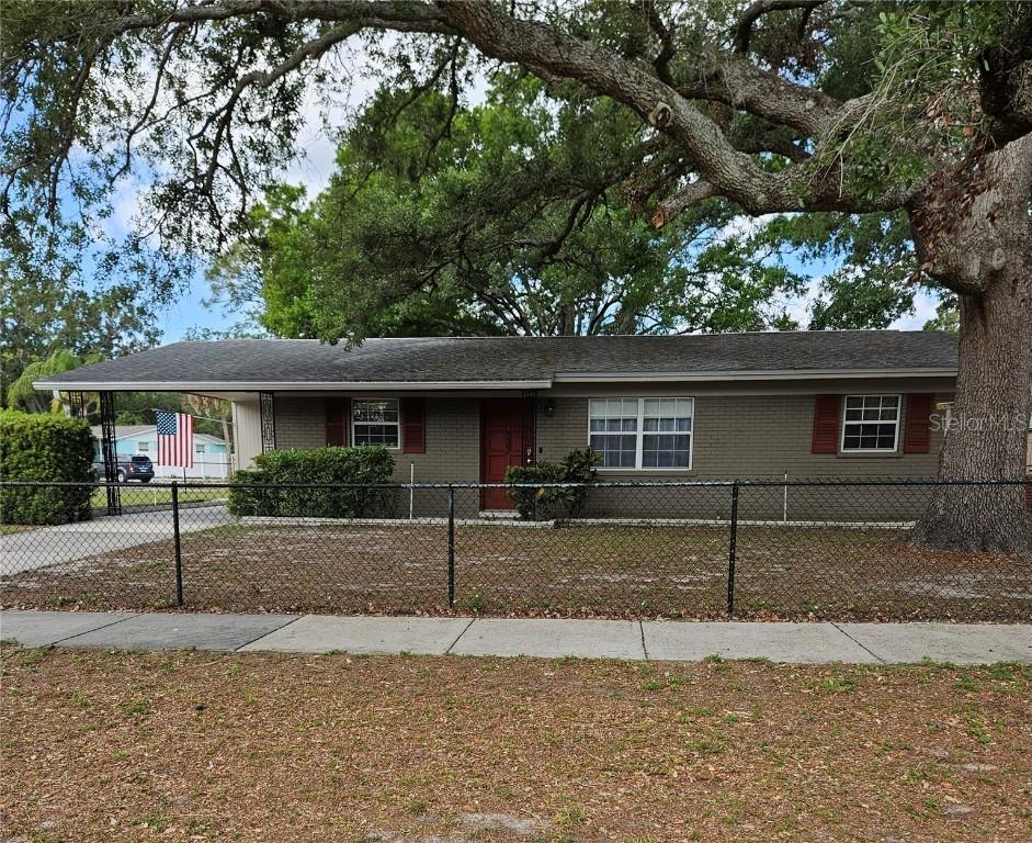 9402 N Newport Ave., Tampa, FL 33612