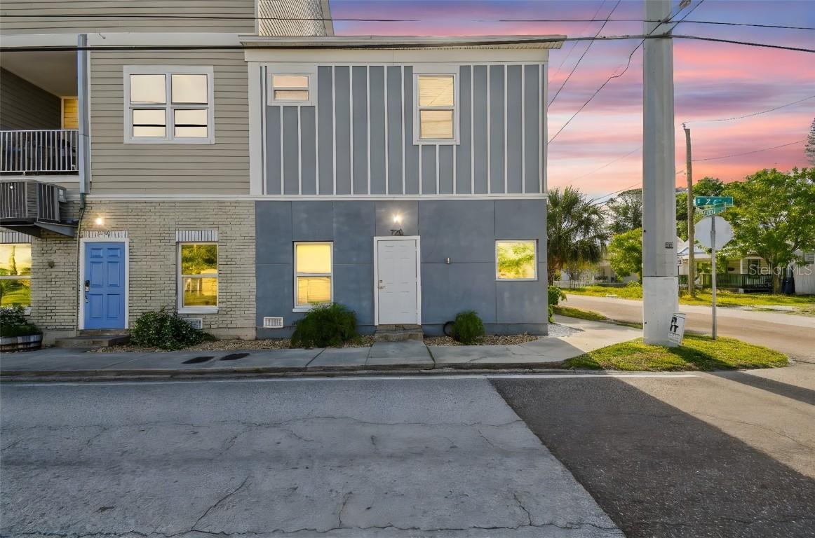 720 S 22nd St., Tampa, FL 33605