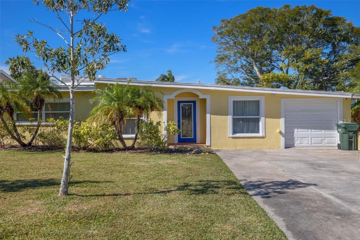 12384 144th St., Largo, FL 33774