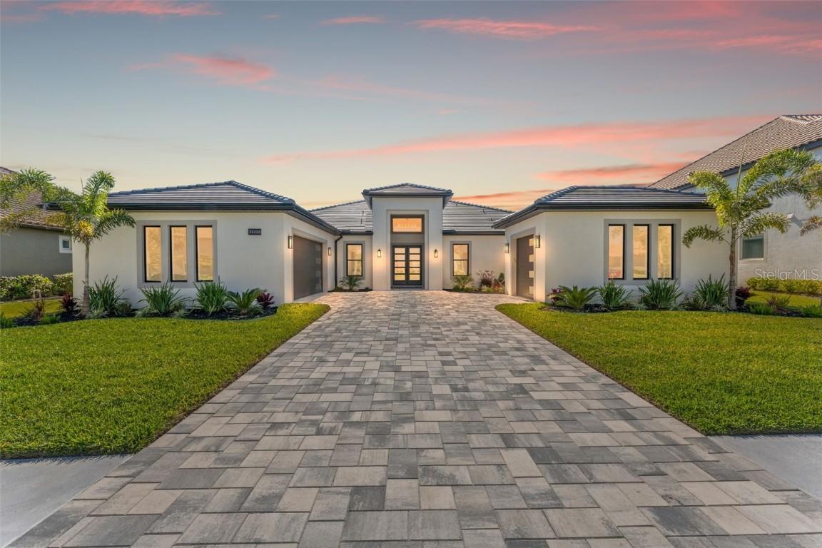 33228 Kateland Dr., Wesley Chapel, FL 33545