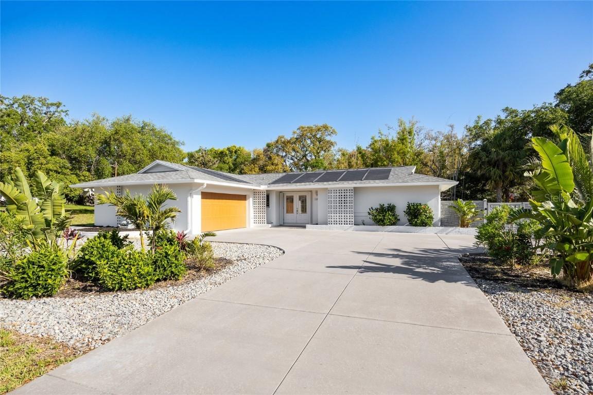 1300 Fairway Dr, Dunedin, FL 34698