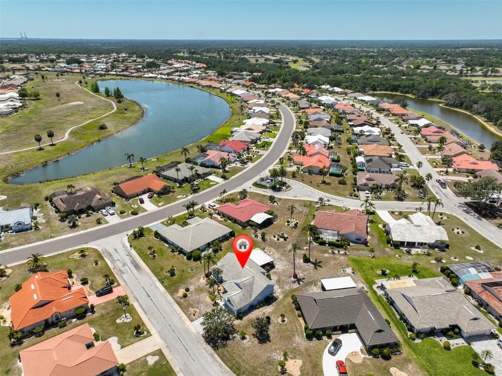 2004 Berry Roberts Dr., Sun City Center, FL 33573