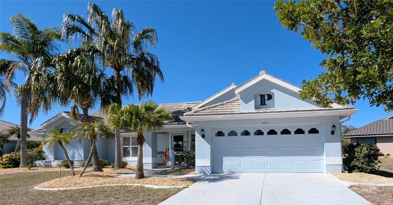 2004 Berry Roberts Dr., Sun City Center, FL 33573