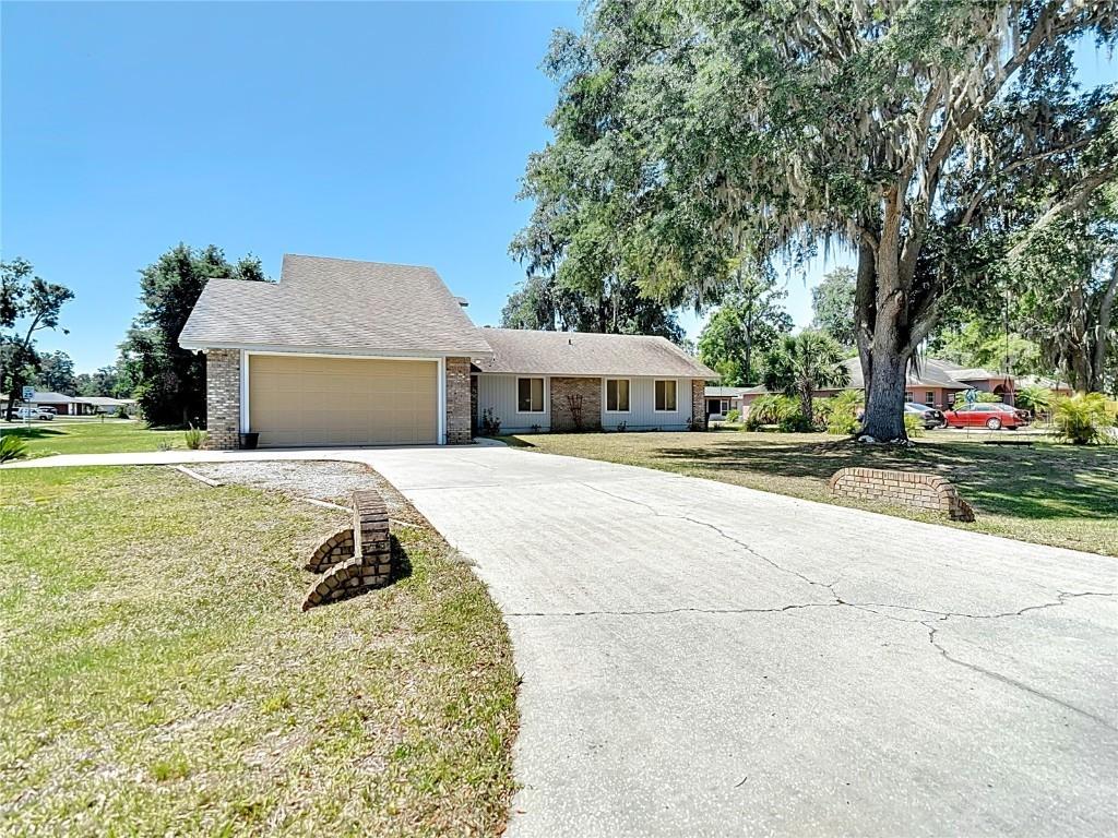 7838 Rolling Grove Dr., Lakeland, FL 33810