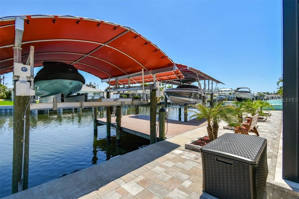 4011 99th St., Bradenton, FL 34210