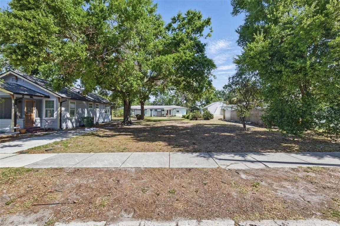 9th St., Sarasota, FL 34237