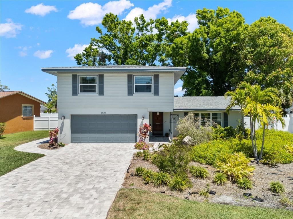 2525 Madrid Way, St Petersburg, FL 33712