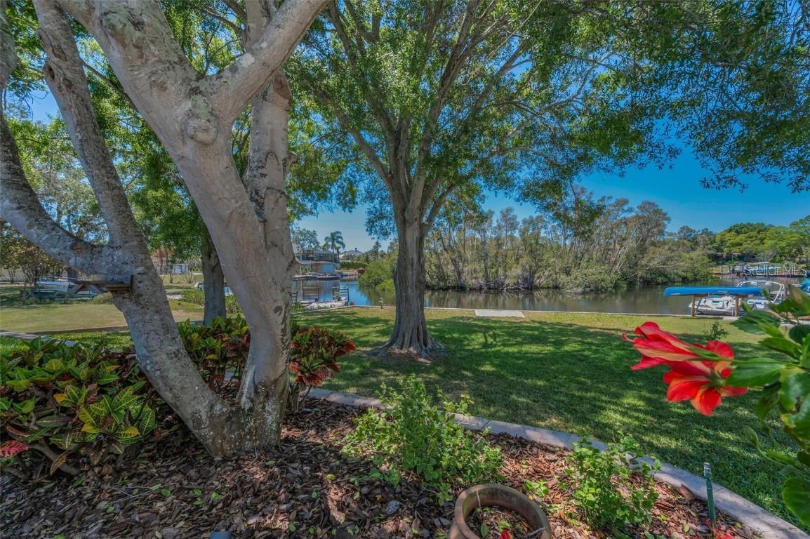 3133 Pineview Dr., Holiday, FL 34691