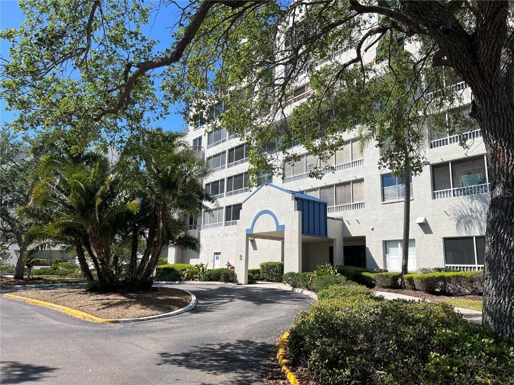 2333 Feather Sound Dr. #B104, Clearwater, FL 33762