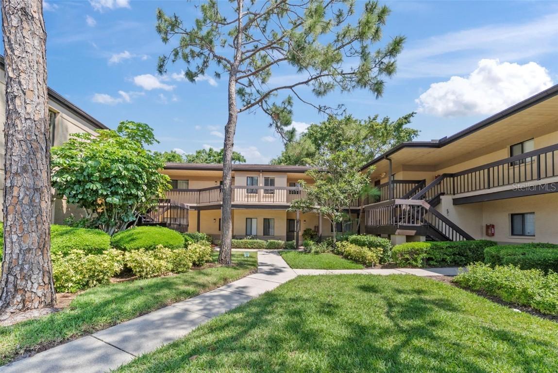 2693 Sabal Springs Cir. #201, Clearwater, FL 33761
