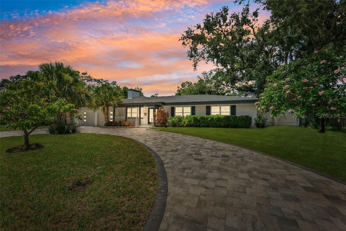 8231 31st Ter., St Petersburg, FL 33710