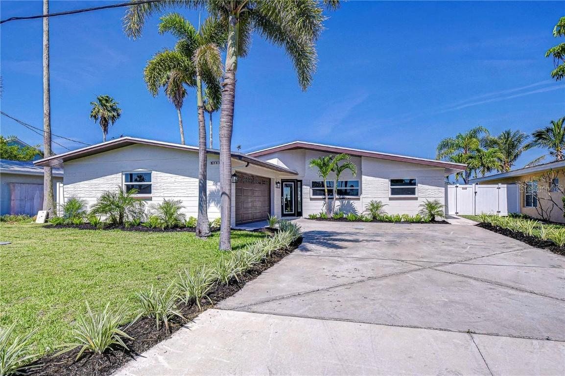 568 Crystal Dr., Madeira Beach, FL 33708