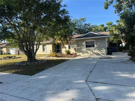 New Homes with In-ground Swimming Pools in Sarasota Springs: April 20th to April 26th