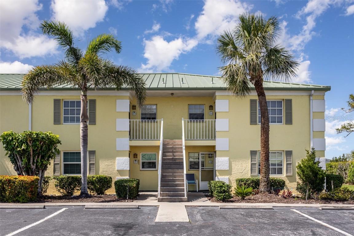 942 Capri Isles Blvd. #207, Venice, FL 34292