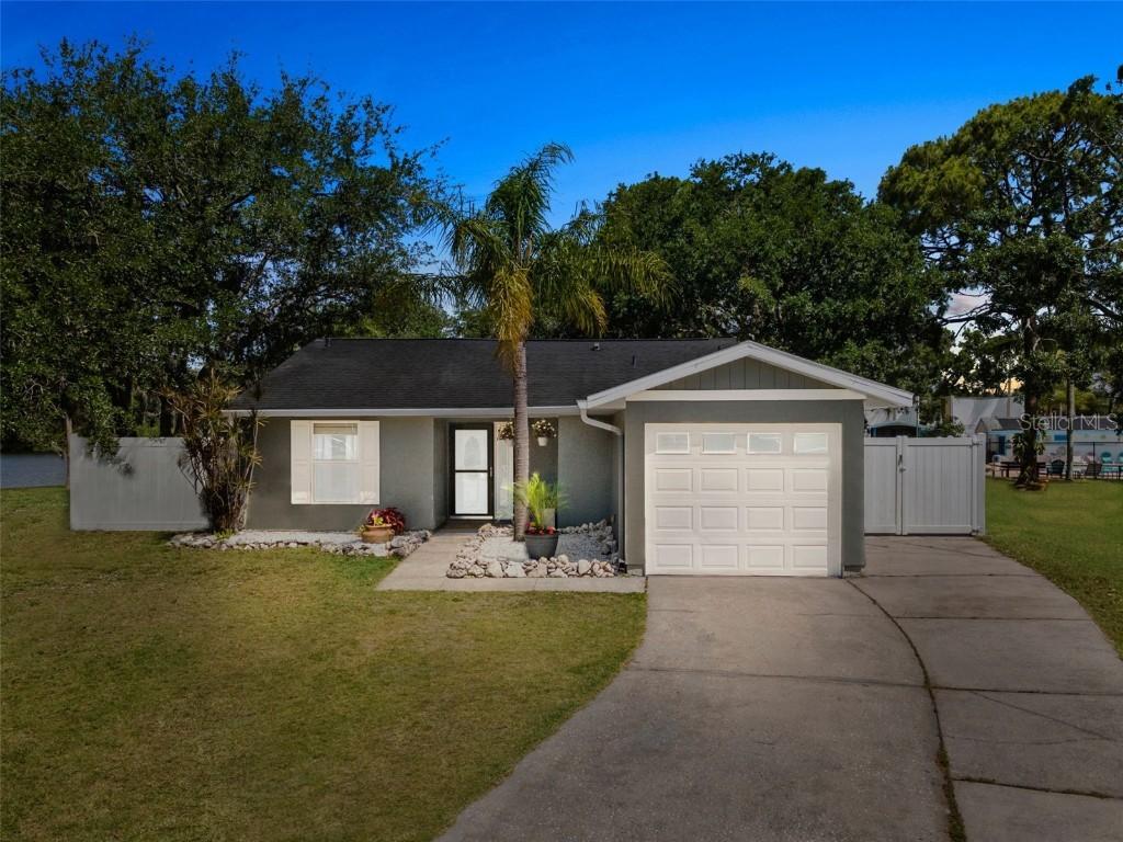 1208 Sawgrass Ct., Oldsmar, FL 34677