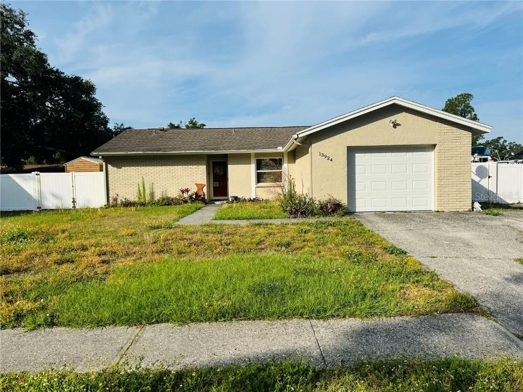 13924 Pathfinder Dr., Tampa, FL 33625