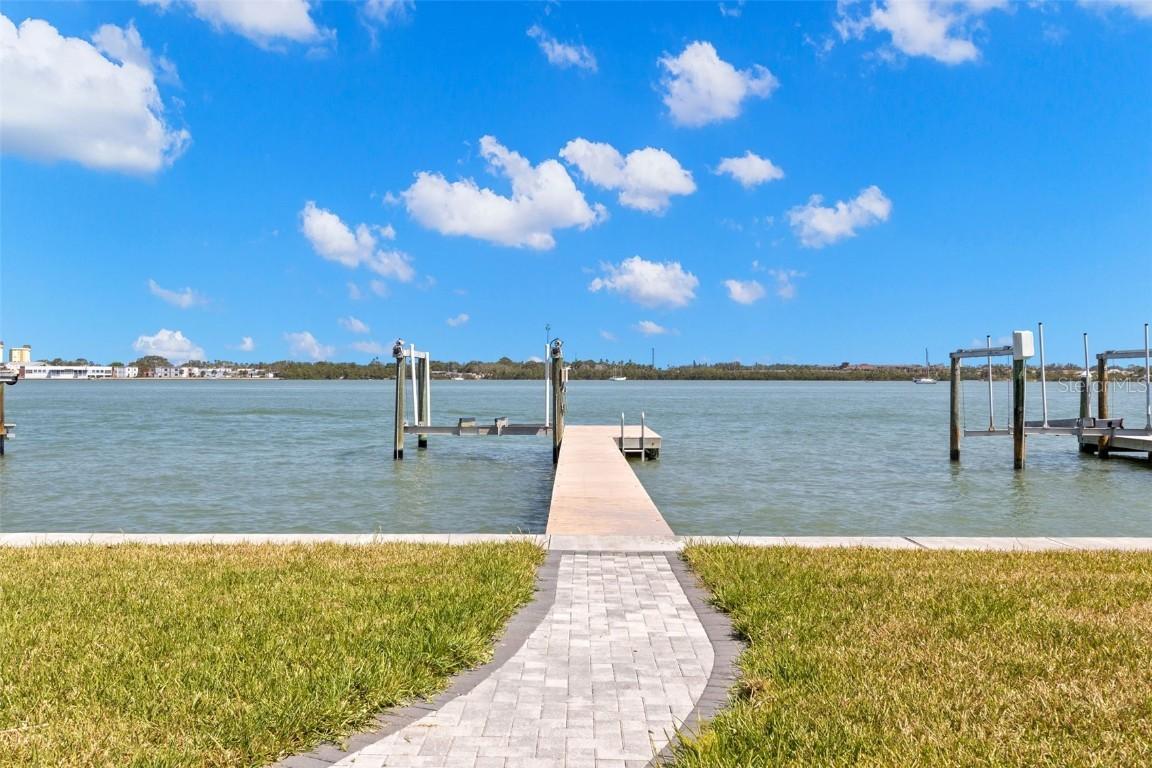 844 Bay Point Dr., Madeira Beach, FL 33708