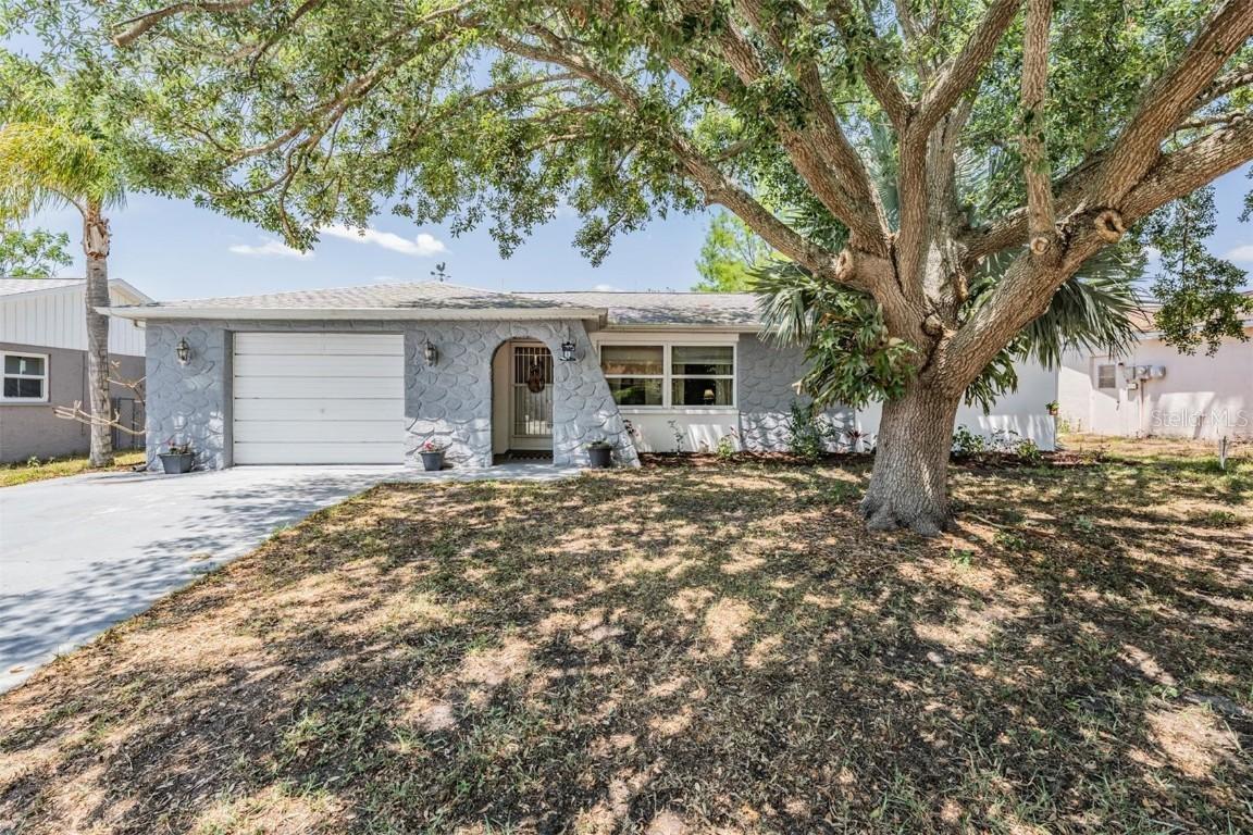 6333 Aberdeen Ave., New Port Richey, FL 34653