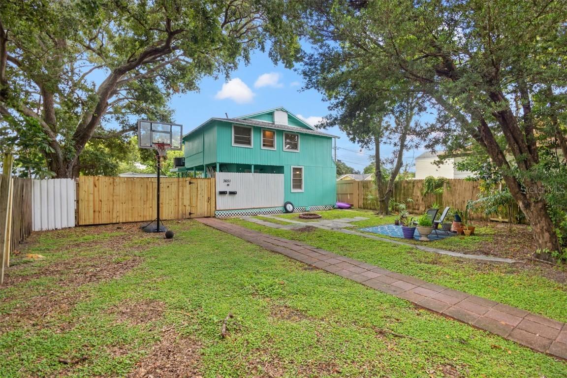 3651 15th St., St Petersburg, FL 33704