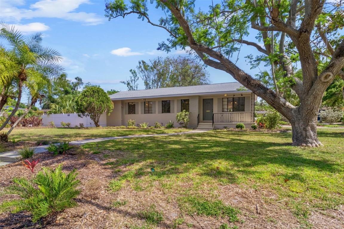 300 22nd Ave., St Petersburg, FL 33705