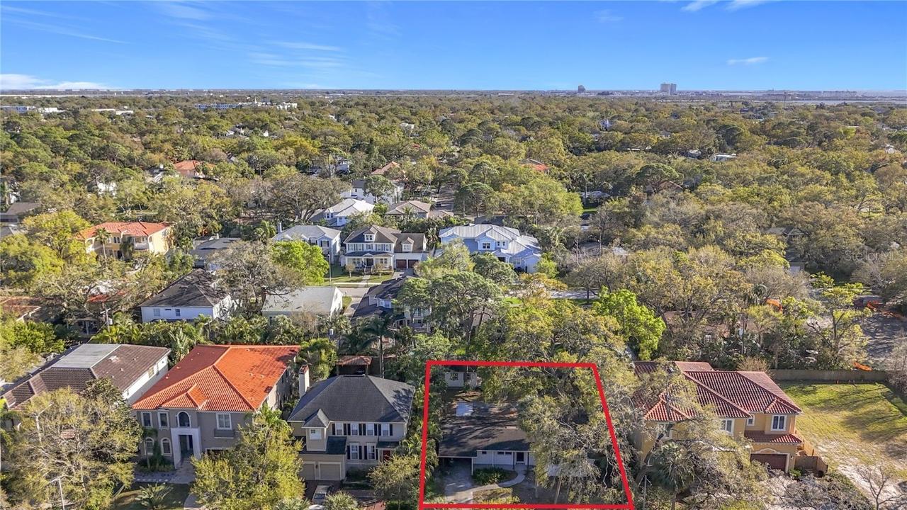 4624 W Lamb Ave., Tampa, FL 33629