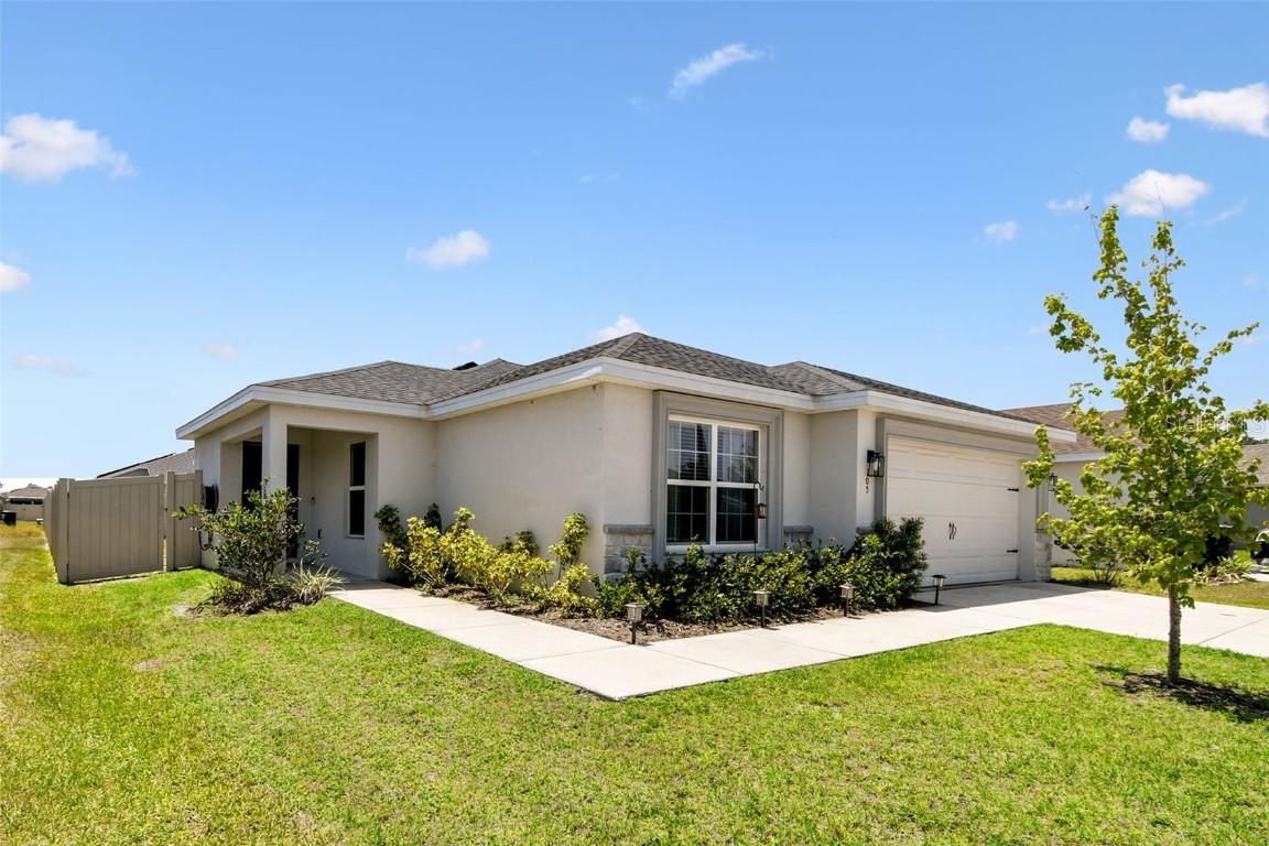 105 Blue Alice Spring Ct., Ruskin, FL 33570