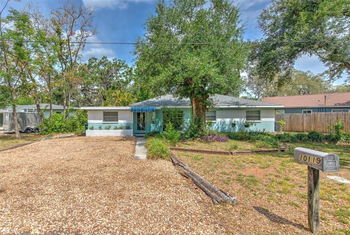 10119 Cliff Cir., Tampa, FL 33612