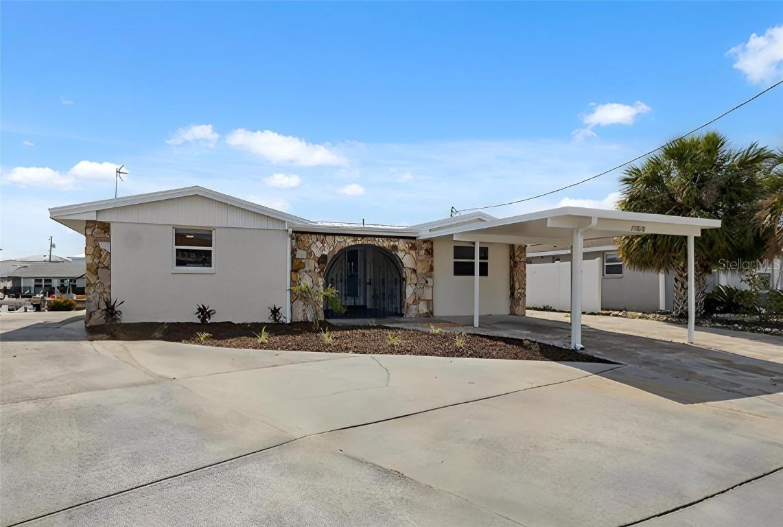13810 Malcolm Ave., Hudson, FL 34667