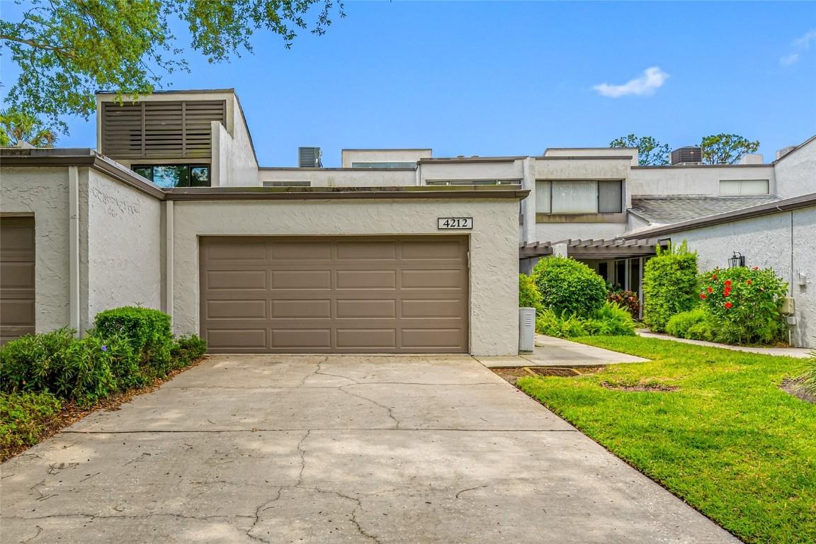 4212 Fairway Cir., Tampa, FL 33618