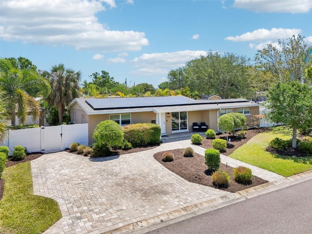 4091 Cherry St., St Petersburg, FL 33703
