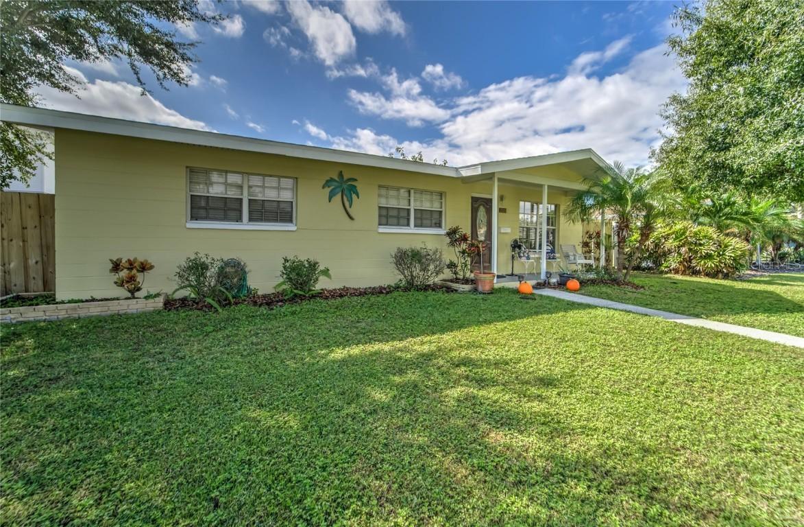 208 44th Ave., St Petersburg, FL 33703