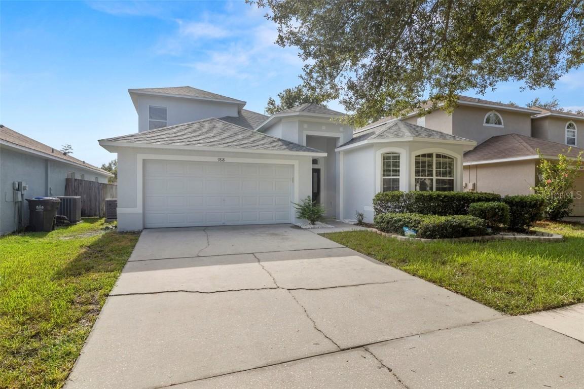 9818 White Barn Way, Riverview, FL 33569
