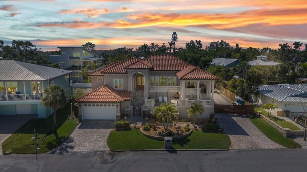 107 Sunset Dr., Nokomis, FL 34275