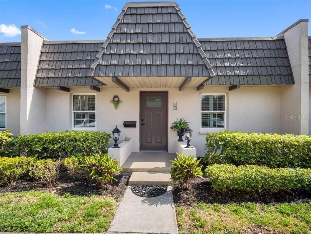1702 Cordova Green, Seminole, FL 33777